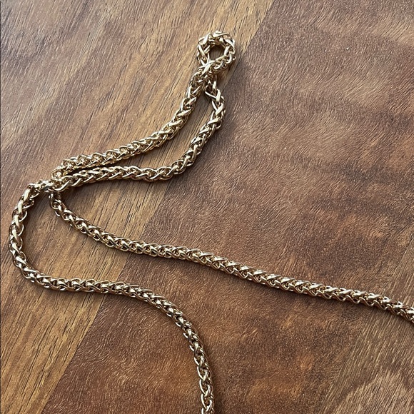 New Pink Quilted Crossbody Bag with Gold Chain - Picture 10 of 16